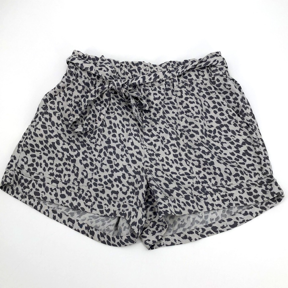 Aerie Size S Gray Animal Print Dot Print Camp Shorts Paper Bag Shorts Bow Belt